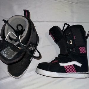 VANS Snowboarding Boots